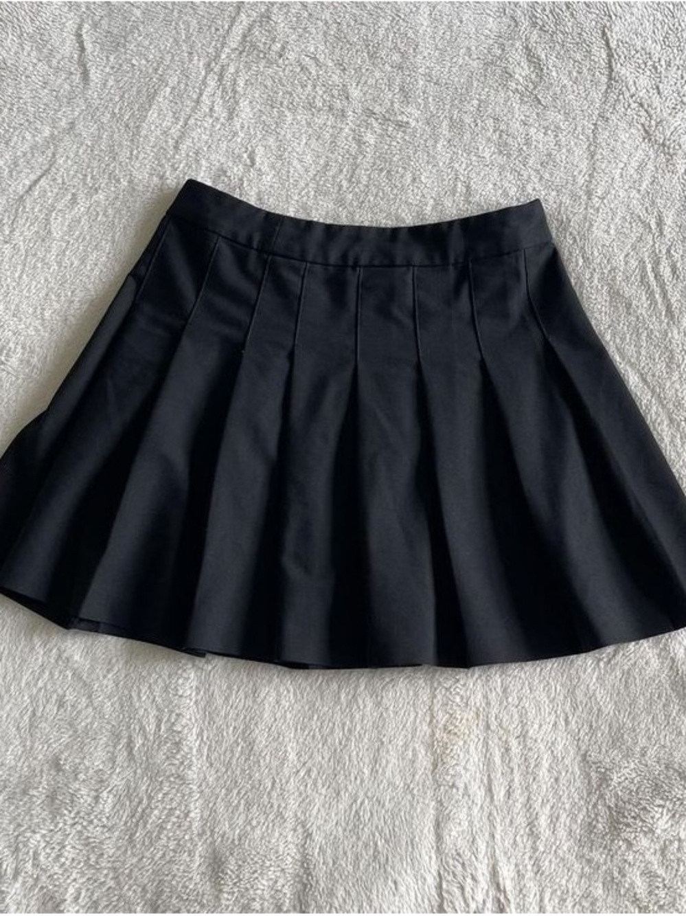 Aritzia sunday best Black Pleated Skirt